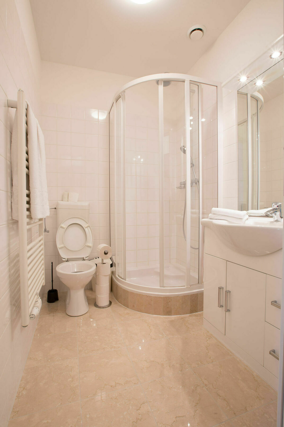 Grand Central Station Apartments I Contactless Check-In فيينا المظهر الخارجي الصورة